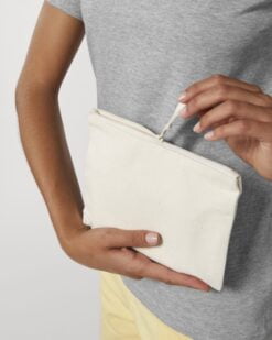 Pochette trousse en toile - Certifiée super tata carnavaleuse 15 - Dunkerqueboutique.com Pochette trousse de qualite premium 300 gm² Textile labellise GRS OEKO TEX Standard 100 Fair Wear et Peta 4 - Dunkerqueboutique.com